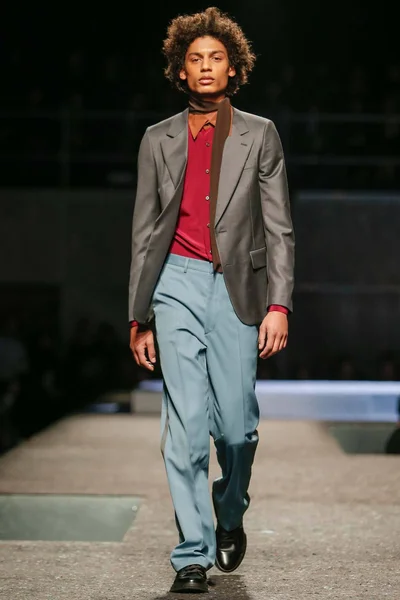 Look 29
